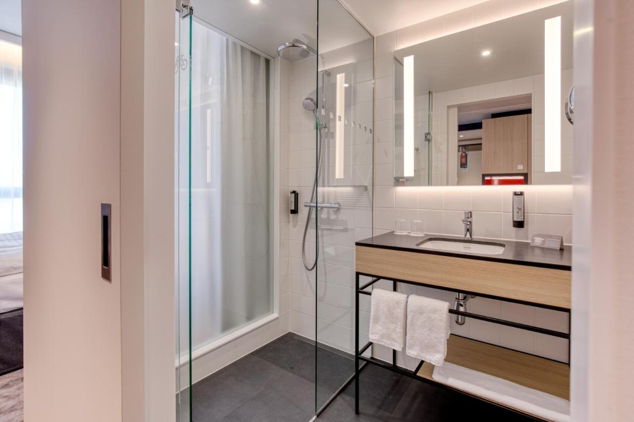Intercityhotel Berlin Airport Ber Terminal 1 & 2 舍讷费尔德 外观 照片 Bathroom