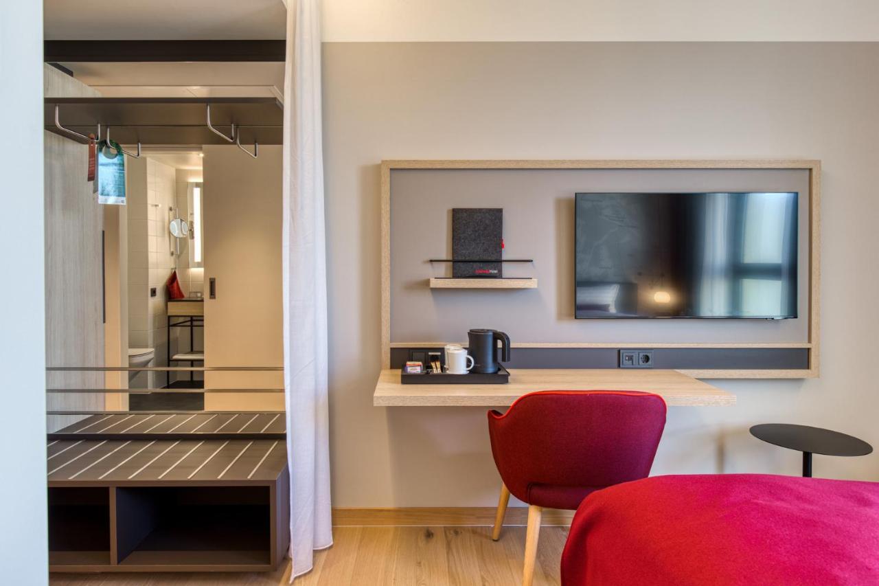 Intercityhotel Berlin Airport Ber Terminal 1 & 2 舍讷费尔德 外观 照片 Room interior