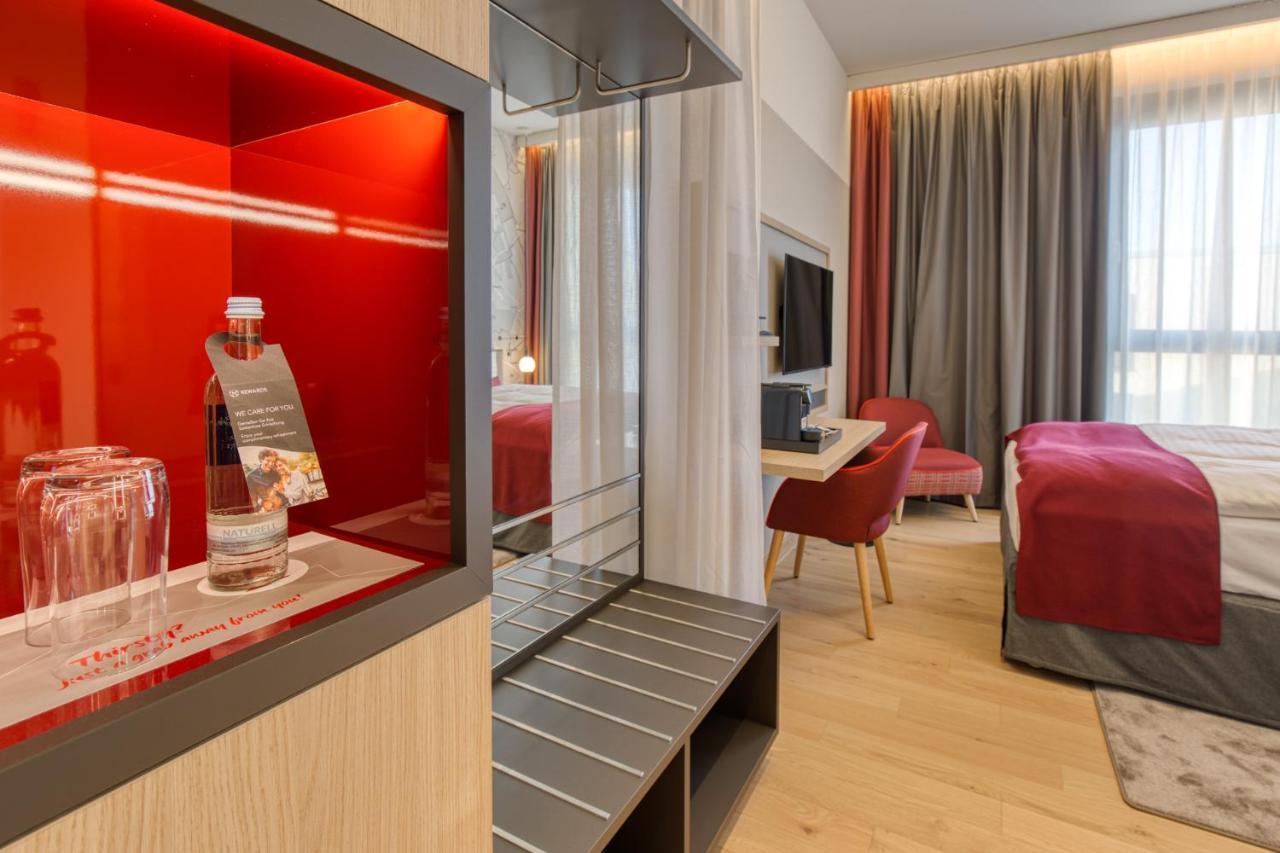 Intercityhotel Berlin Airport Ber Terminal 1 & 2 舍讷费尔德 外观 照片 Room interior