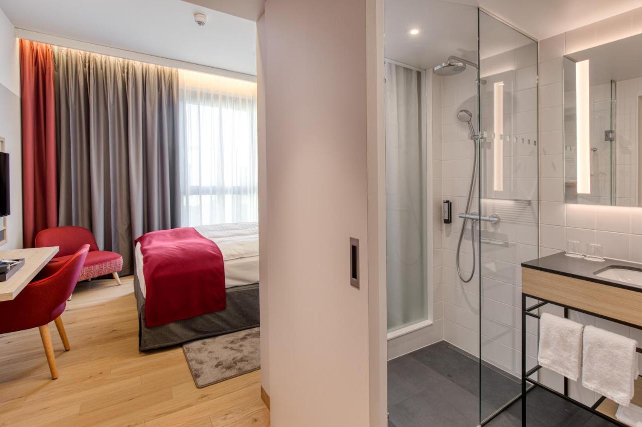 Intercityhotel Berlin Airport Ber Terminal 1 & 2 舍讷费尔德 外观 照片 Room interior