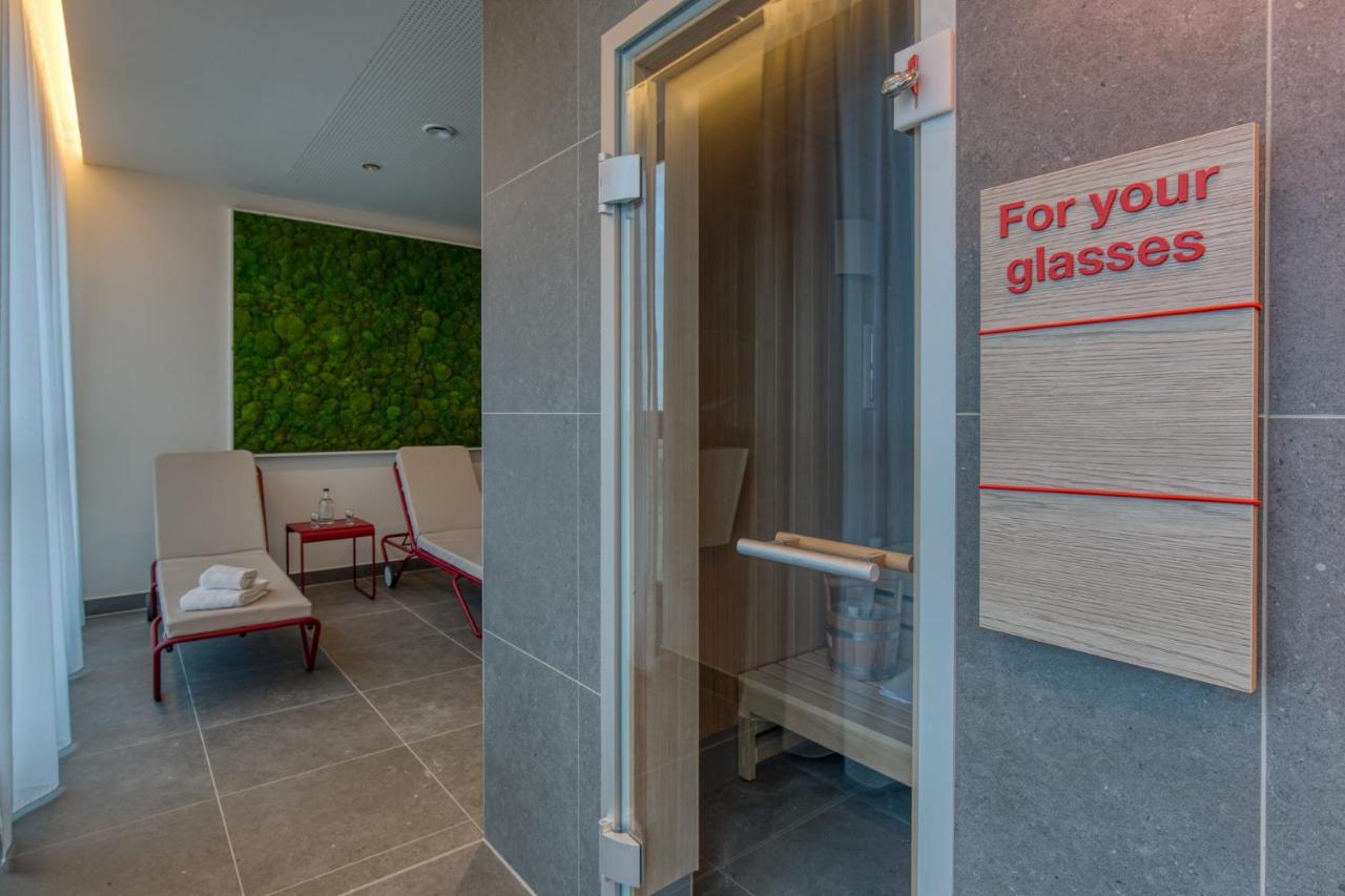 Intercityhotel Berlin Airport Ber Terminal 1 & 2 舍讷费尔德 外观 照片 Sauna with steam room